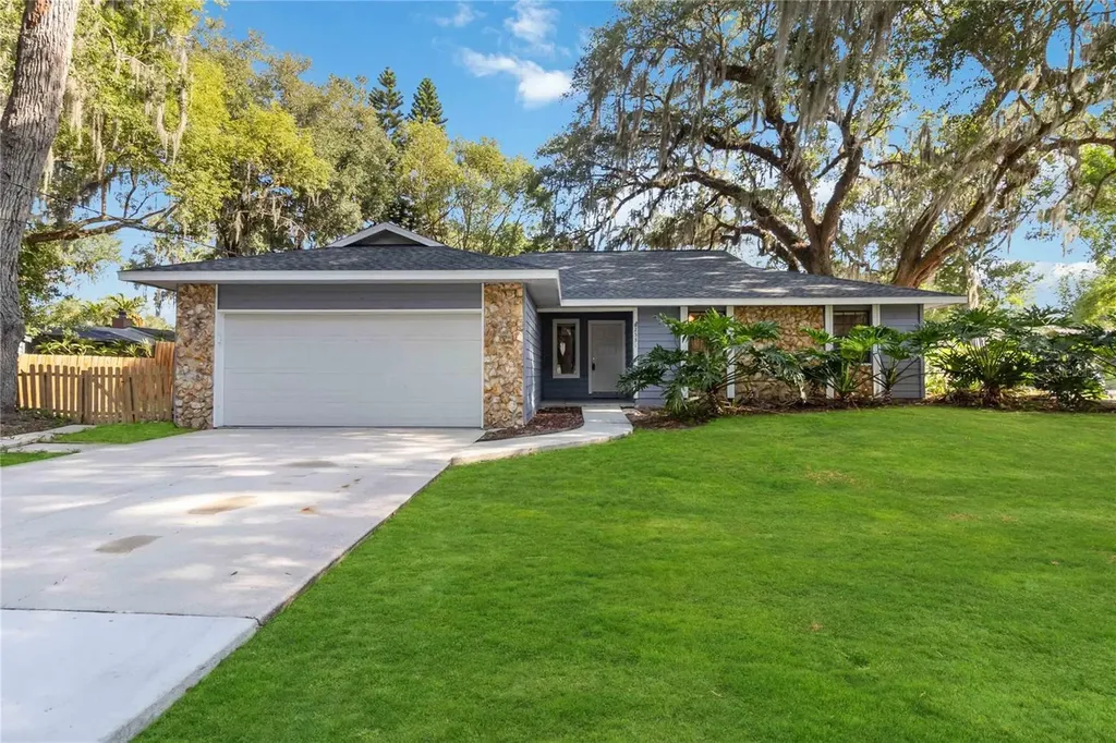 2531 Oak Street Kissimmee FL 34744