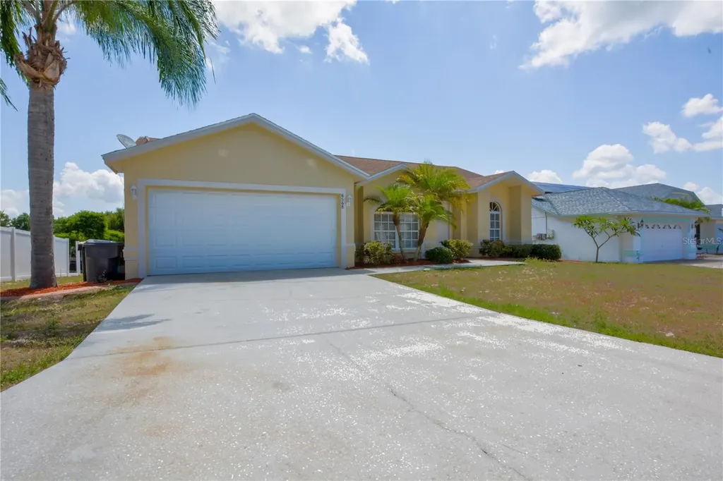 6568 Crews Vue Loop Lakeland FL 33813