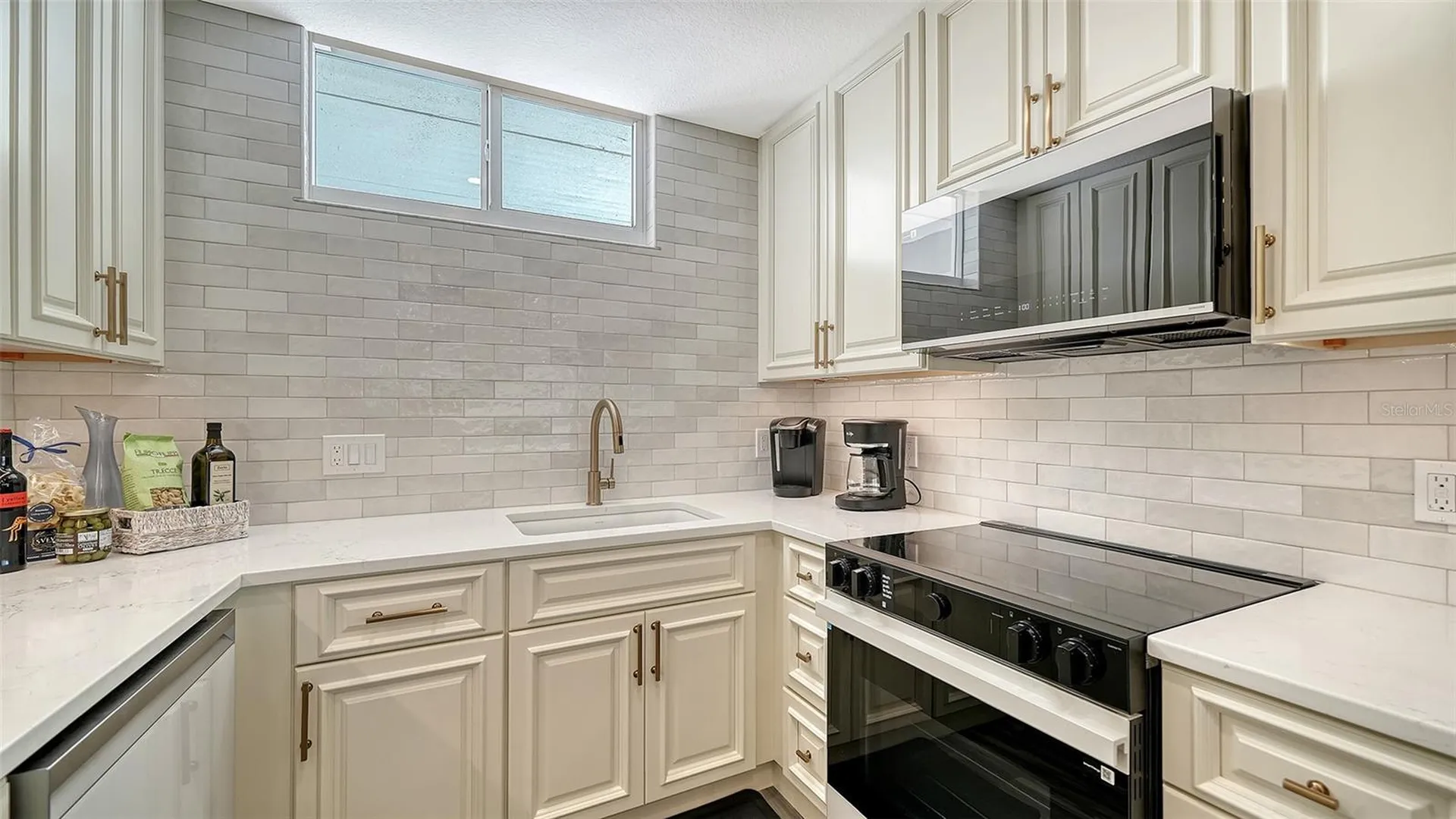 100 Sands Point Road Longboat Key FL 34228