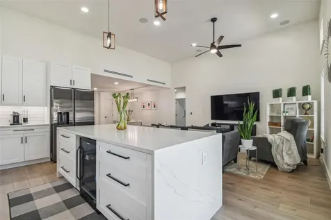 6506 29th Street N St Petersburg FL 33702