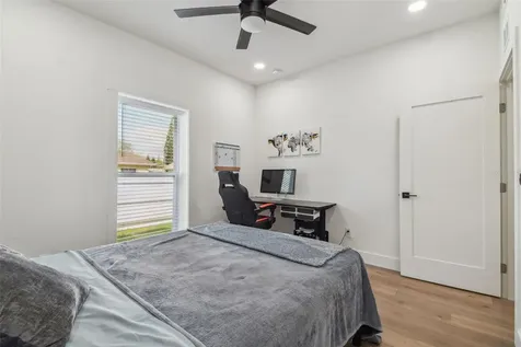6506 29th Street N St Petersburg FL 33702
