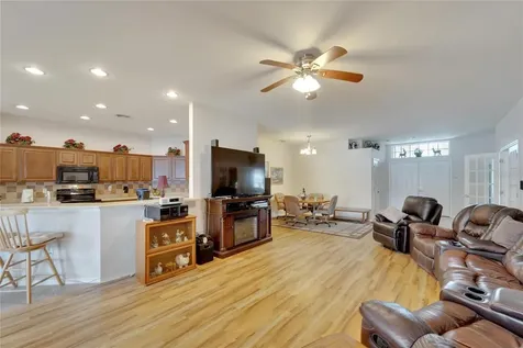 2812 Blackwater Creek Drive Lakeland FL 33810