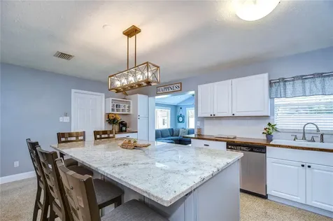 5635 24th Avenue N St Petersburg FL 33710