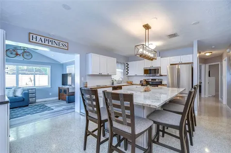 5635 24th Avenue N St Petersburg FL 33710