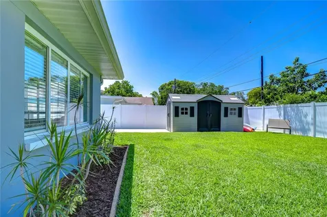 5635 24th Avenue N St Petersburg FL 33710