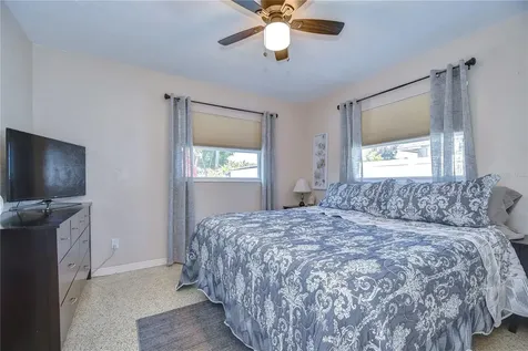 5635 24th Avenue N St Petersburg FL 33710