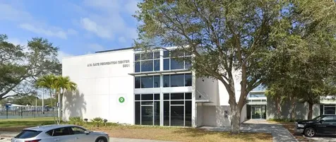 5635 24th Avenue N St Petersburg FL 33710