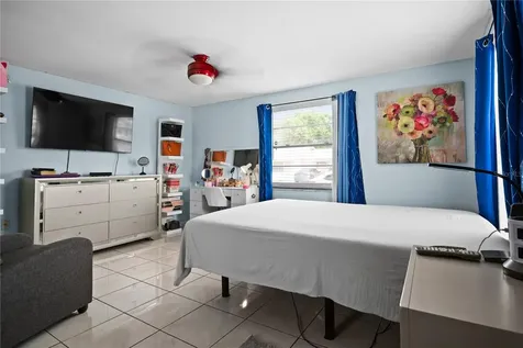 10116 Enchanted Oaks Court Tampa FL 33615