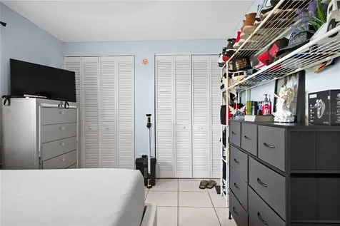 10116 Enchanted Oaks Court Tampa FL 33615