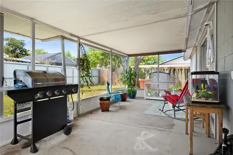 10116 Enchanted Oaks Court Tampa FL 33615