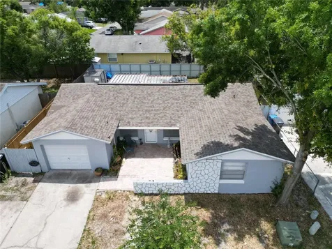 10116 Enchanted Oaks Court Tampa FL 33615