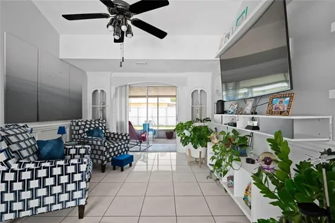 10116 Enchanted Oaks Court Tampa FL 33615