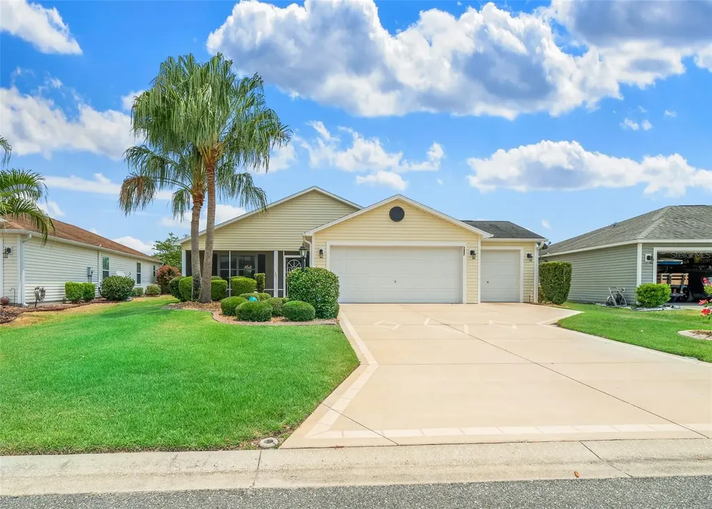 3487 Boardroom Trail The Villages FL 32163