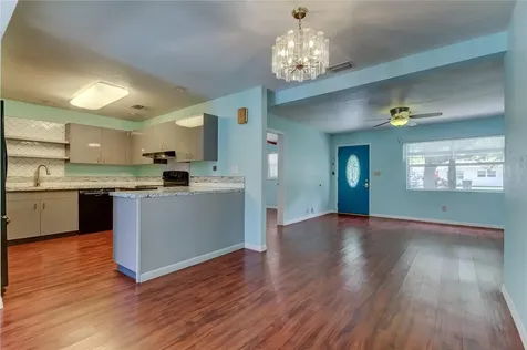 5880 42nd Way N St Petersburg FL 33714