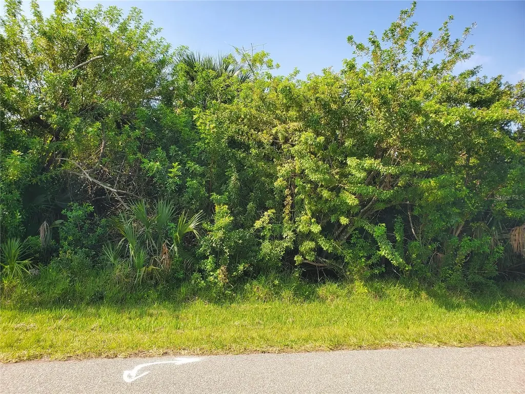 943 Elba Avenue NW Port Charlotte FL 33948