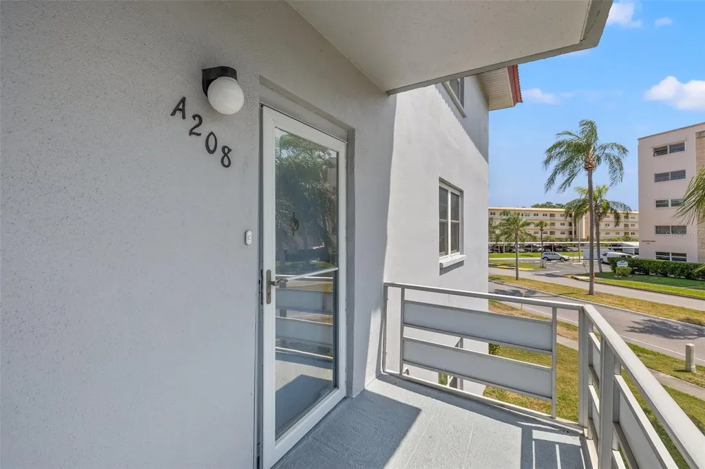 5660 80th Street N St Petersburg FL 33709