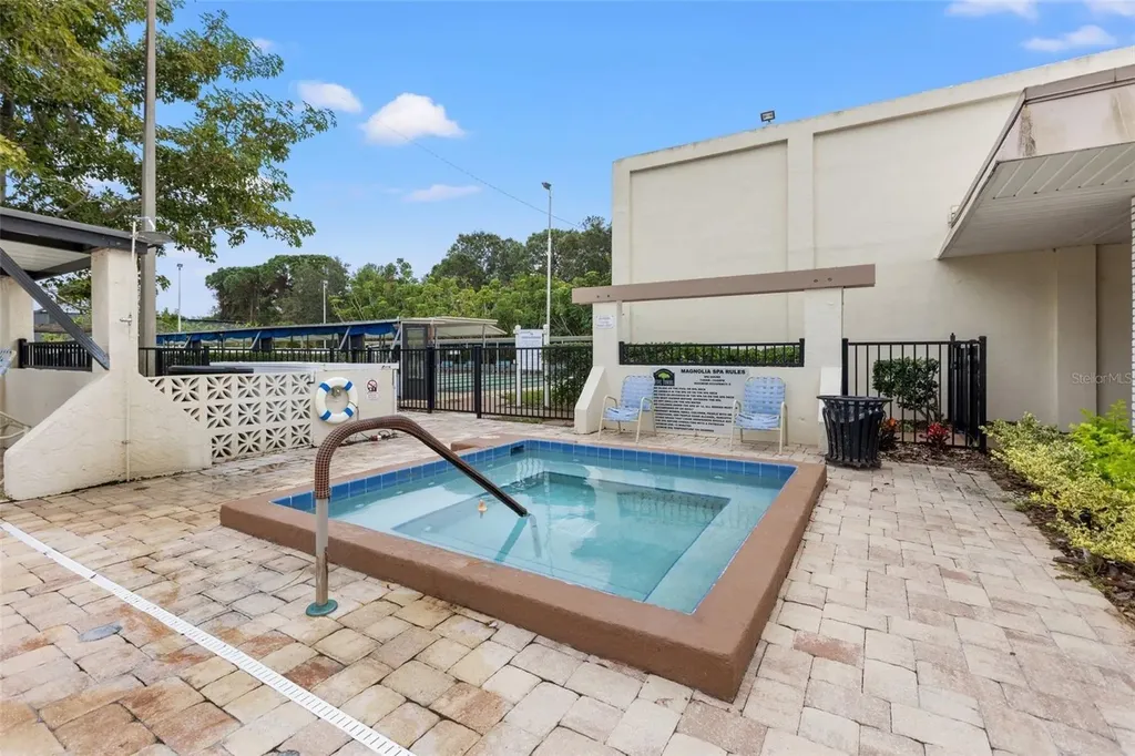 5660 80th Street N St Petersburg FL 33709