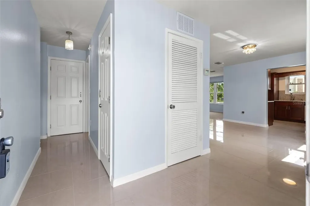 5660 80th Street N St Petersburg FL 33709