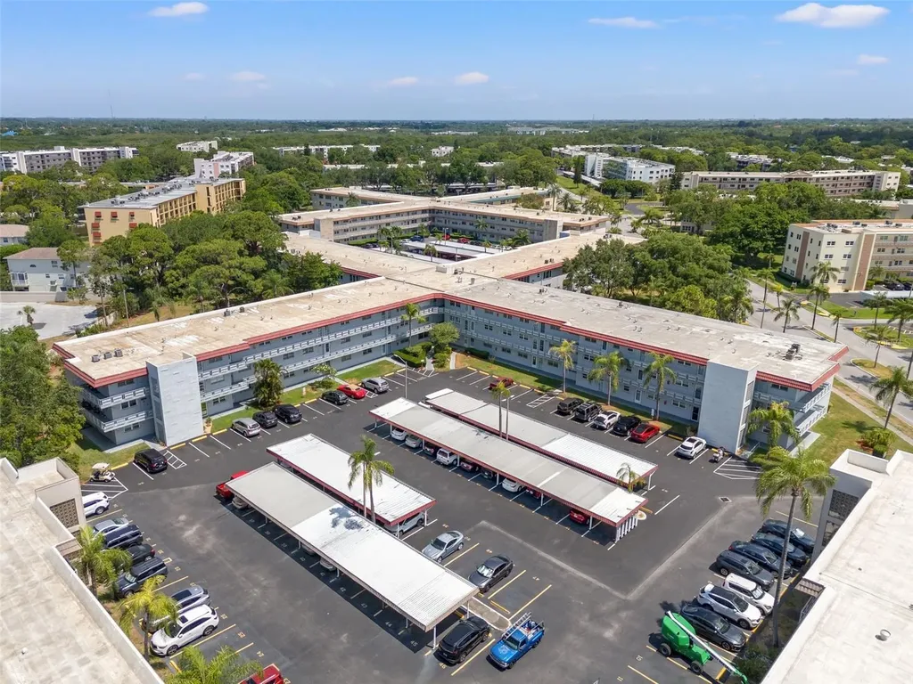 5660 80th Street N St Petersburg FL 33709