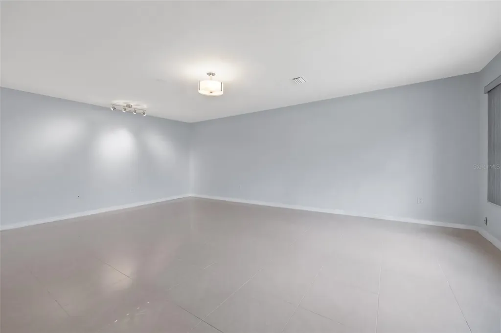 5660 80th Street N St Petersburg FL 33709