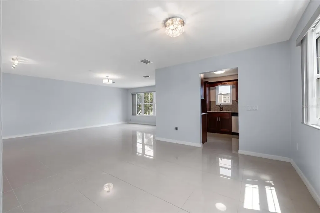 5660 80th Street N St Petersburg FL 33709