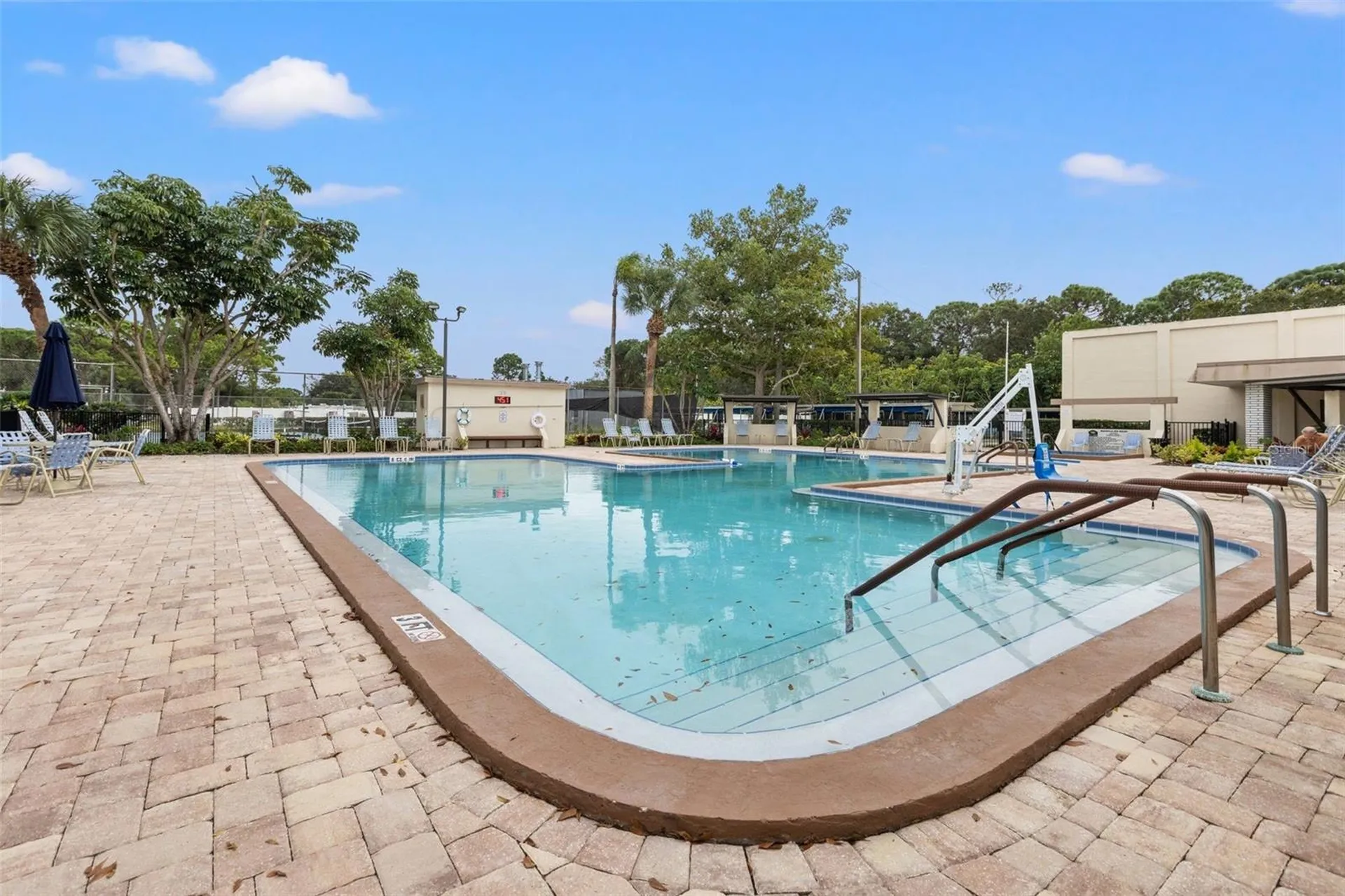 5660 80th Street N St Petersburg FL 33709