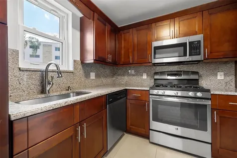 5660 80th Street N St Petersburg FL 33709