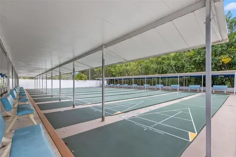 5660 80th Street N St Petersburg FL 33709