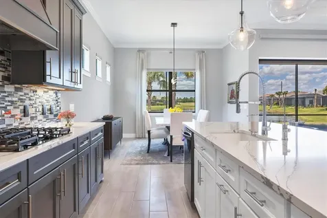 7331 Summerland Cove Bradenton FL 34202