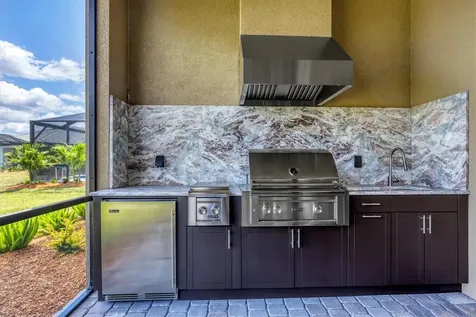 7331 Summerland Cove Bradenton FL 34202