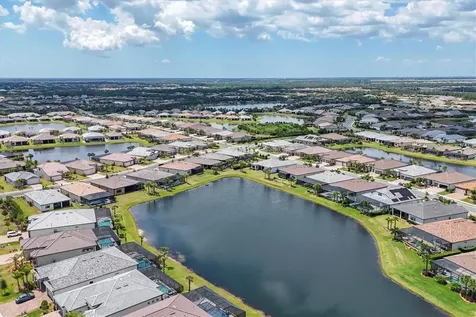 7331 Summerland Cove Bradenton FL 34202