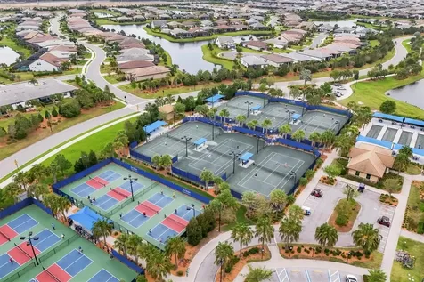 7331 Summerland Cove Bradenton FL 34202