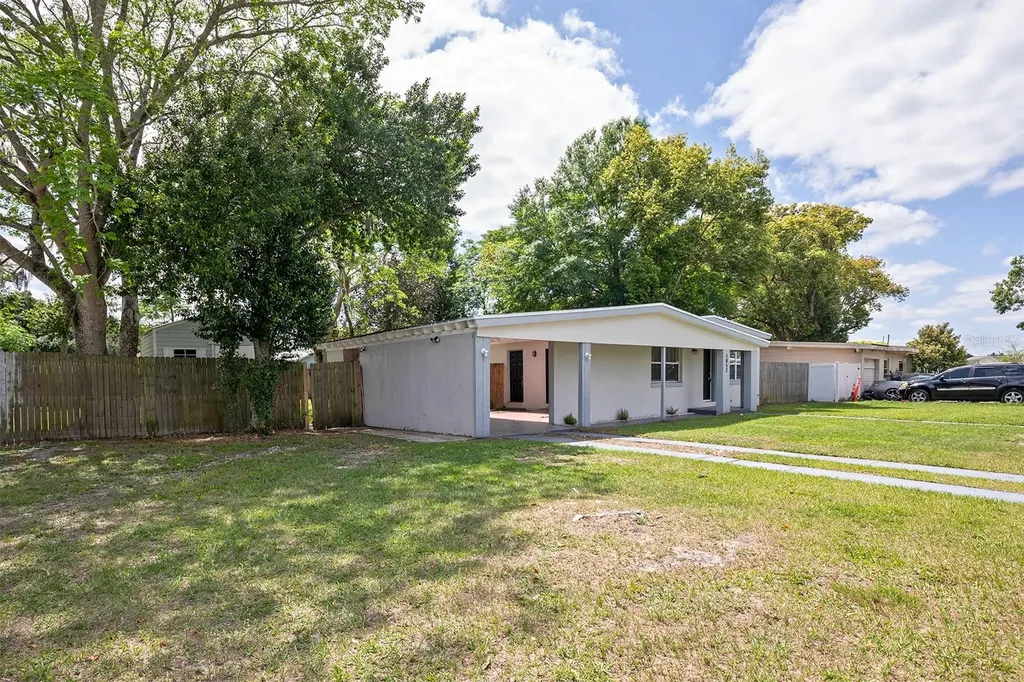 1852 Brando Drive Orlando FL 32822