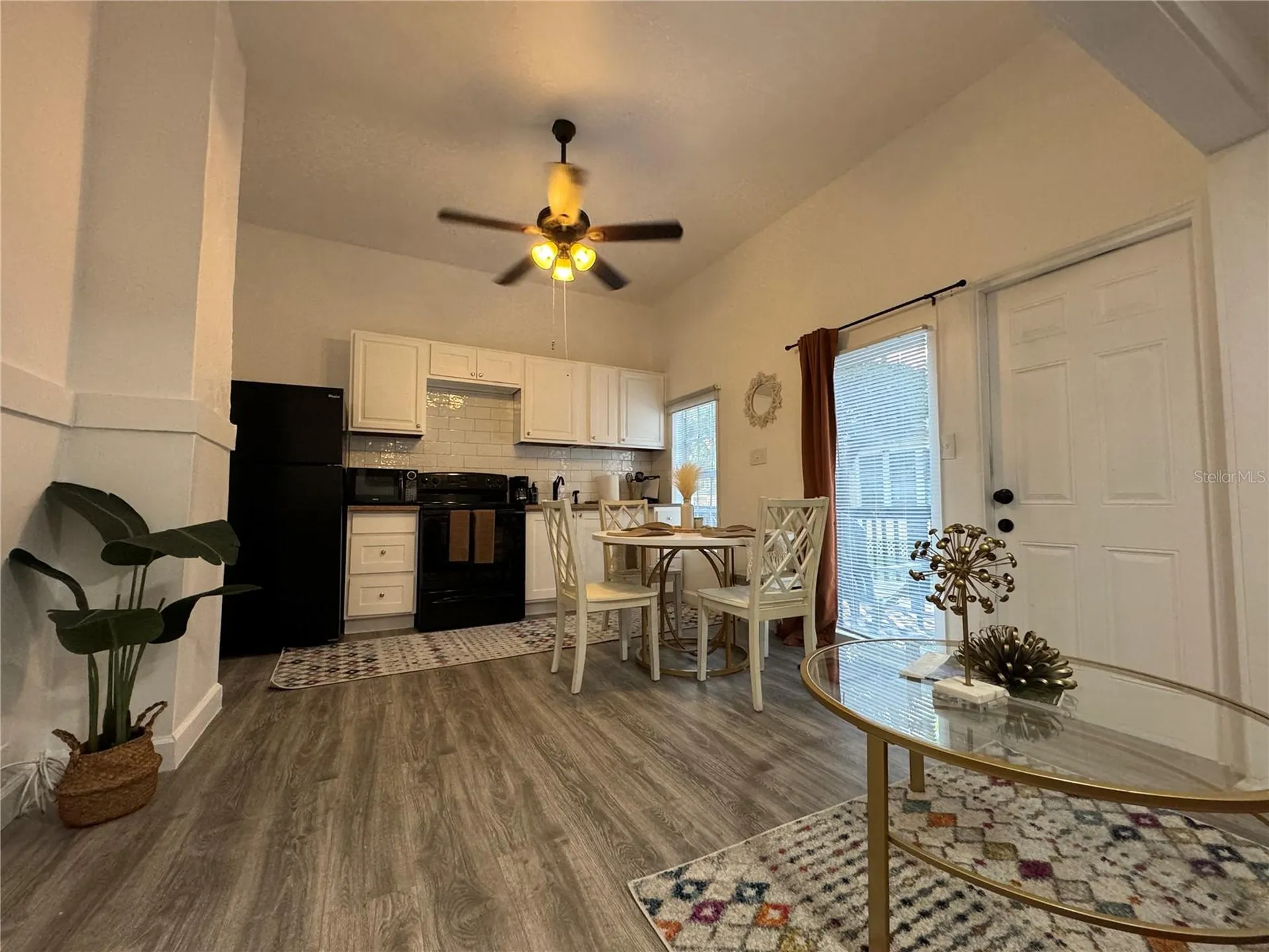 609 W Azeele Street Tampa FL 33606