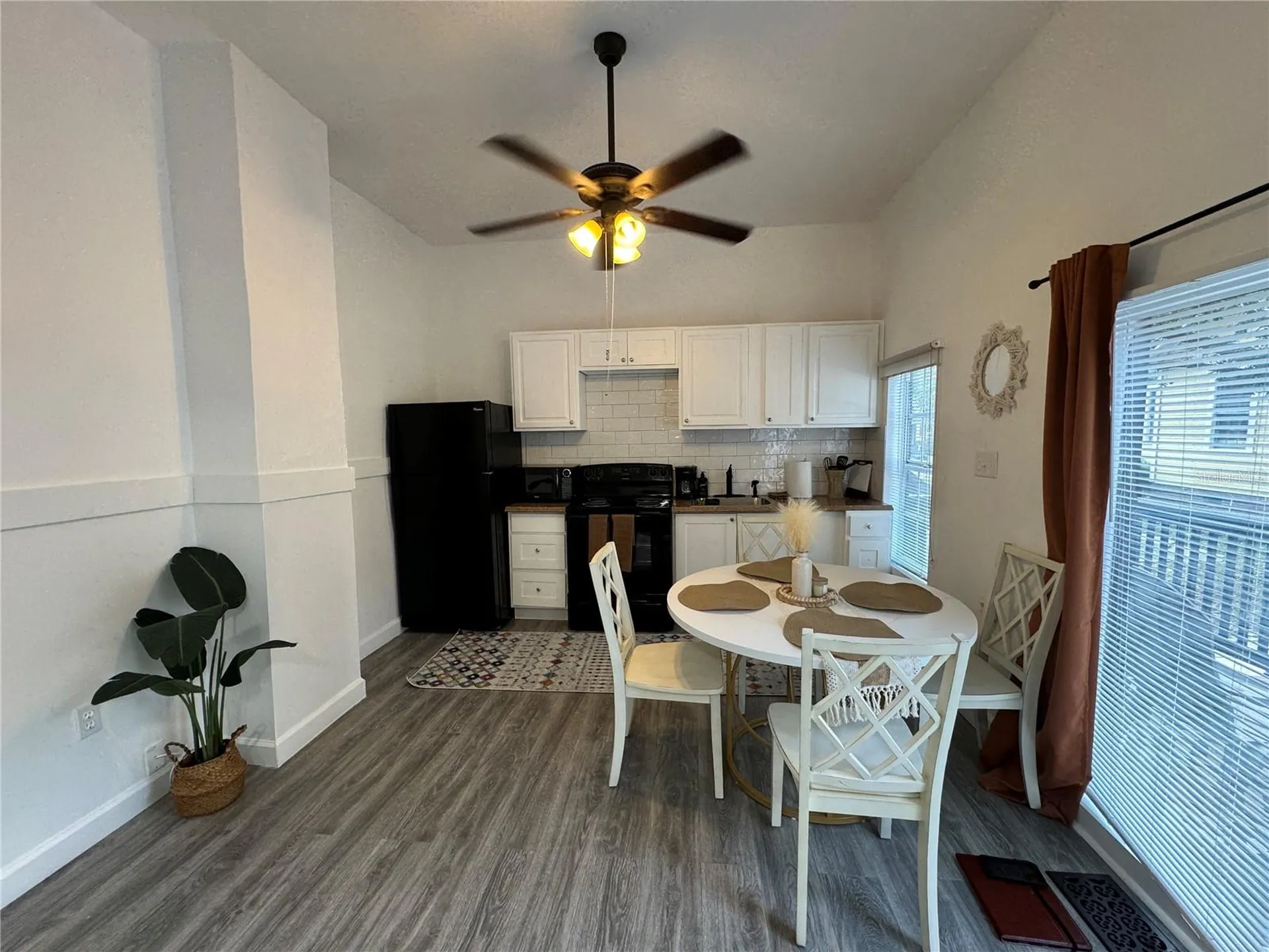 609 W Azeele Street Tampa FL 33606