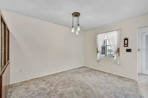 2430 Sunnyside Lane Sarasota FL 34239