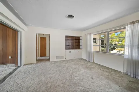 2430 Sunnyside Lane Sarasota FL 34239