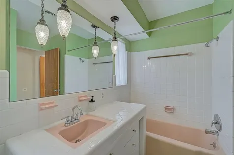 2430 Sunnyside Lane Sarasota FL 34239