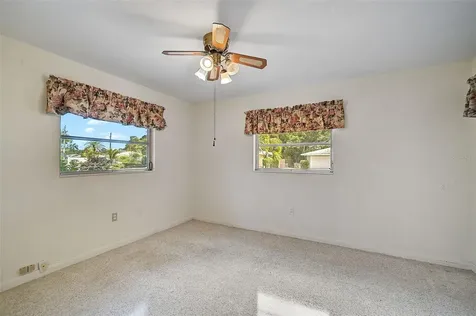 2430 Sunnyside Lane Sarasota FL 34239