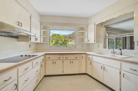 2430 Sunnyside Lane Sarasota FL 34239