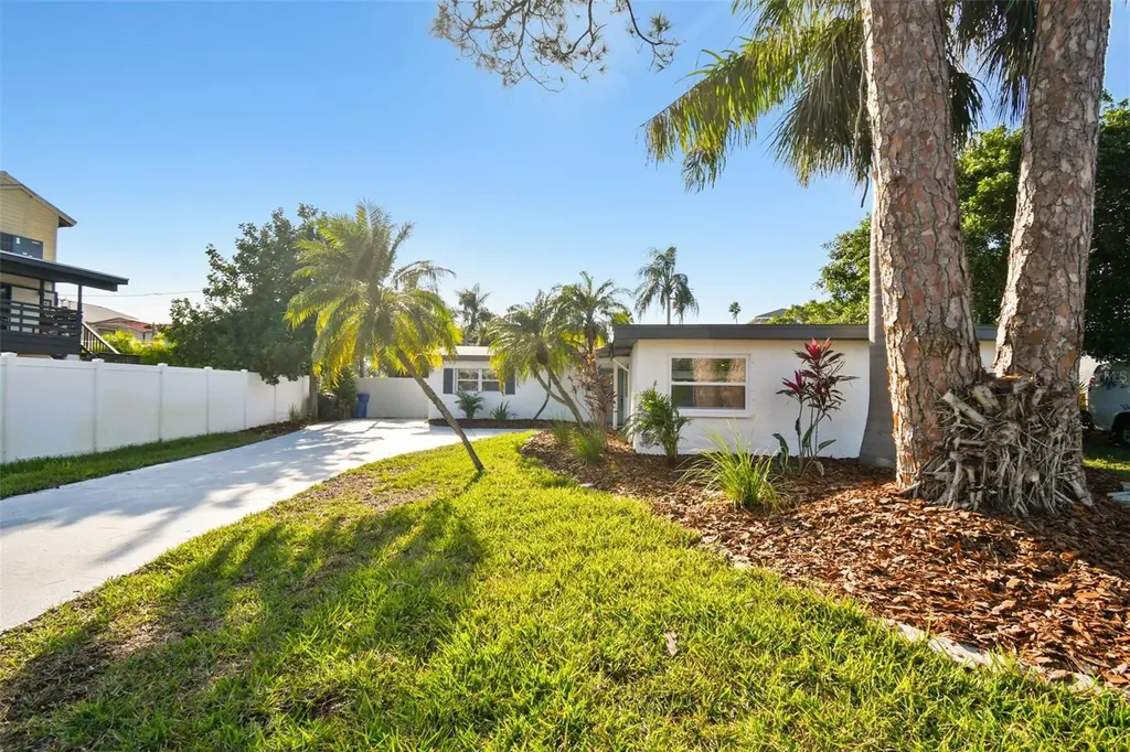 3718 Arkansas Avenue NE St Petersburg FL 33703