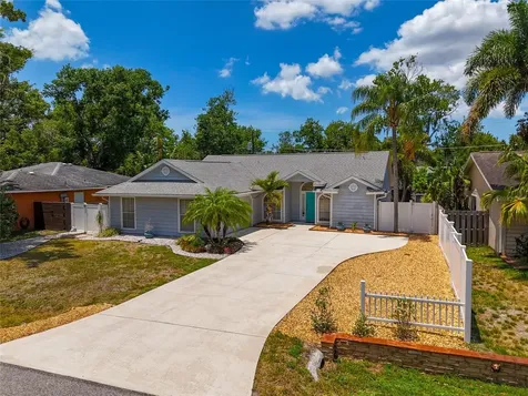 3958 Palau Drive Sarasota FL 34241