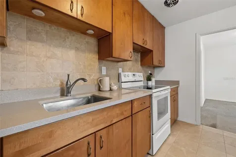 4612 N Lincoln Avenue Tampa FL 33614