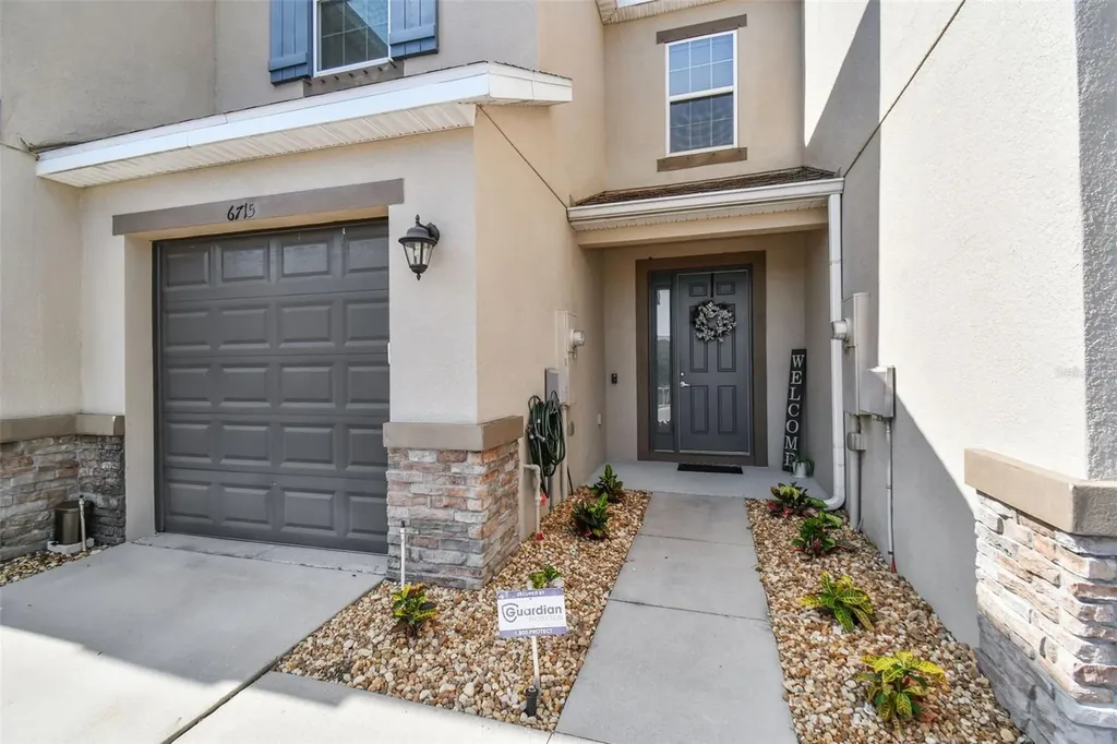 6715 Citrus Creek Lane Tampa FL 33625