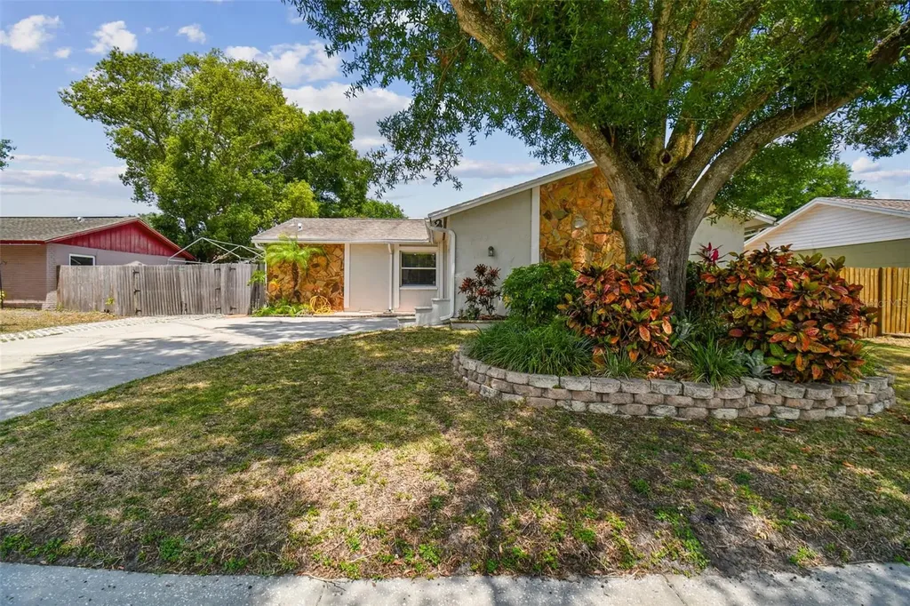 13907 Bridgeport Drive Tampa FL 33625