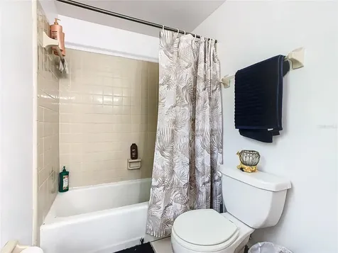 2360 Oak Leaf Lane Kissimmee FL 34744
