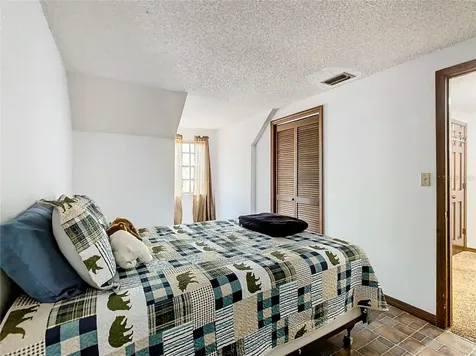 2360 Oak Leaf Lane Kissimmee FL 34744