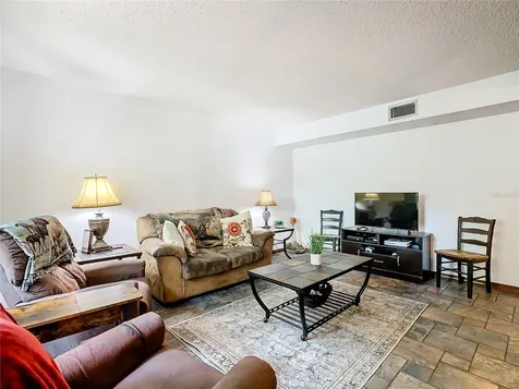 2360 Oak Leaf Lane Kissimmee FL 34744