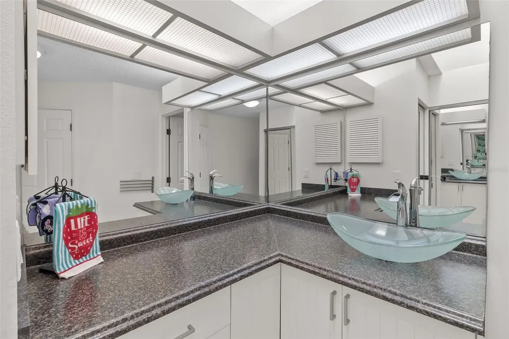 235 Southampton Lane Venice FL 34293