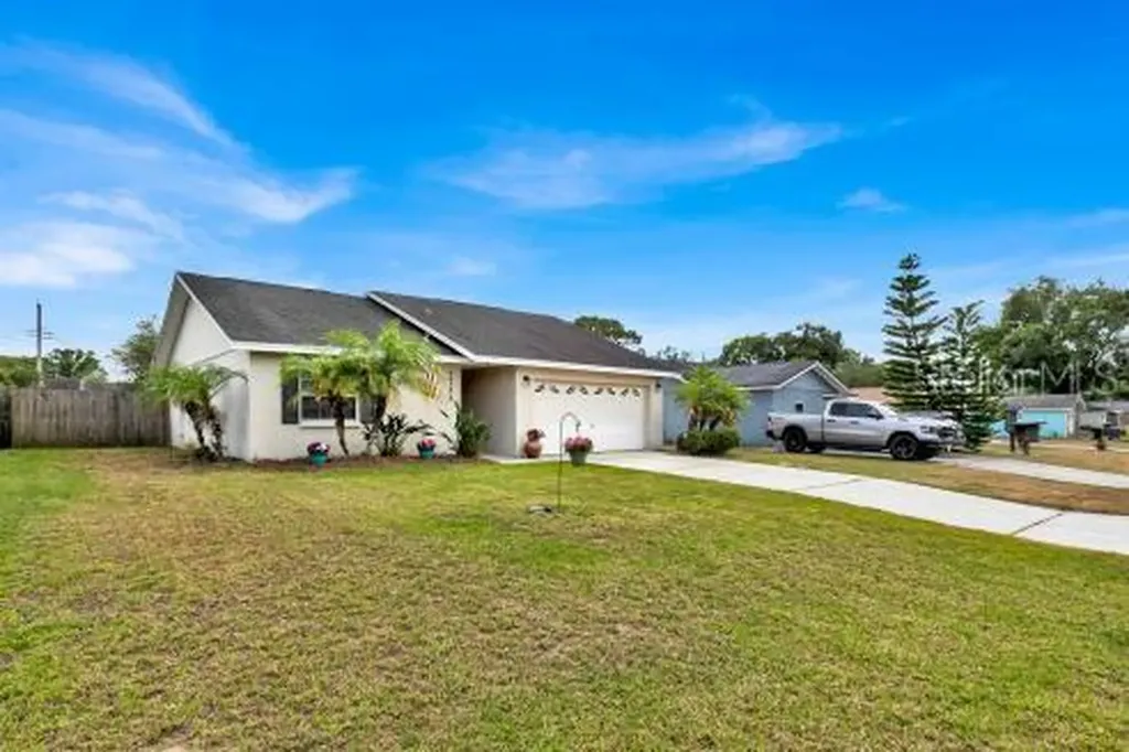 3733 Feather Drive Lakeland FL 33812